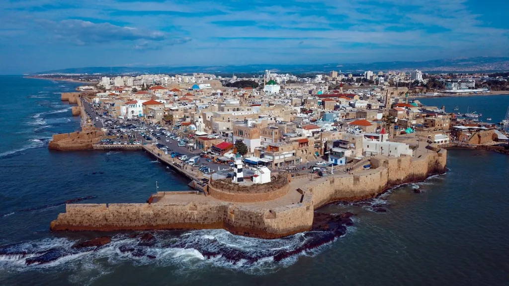 THE OLD CITY OF AKKO